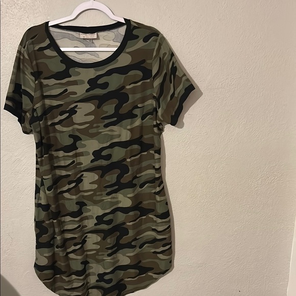 Bobbie Brooks Gray and Black Plus Size Top - Picture 1 of 10